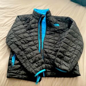 Boys medium 10/12 north face down sweater/ jacket
